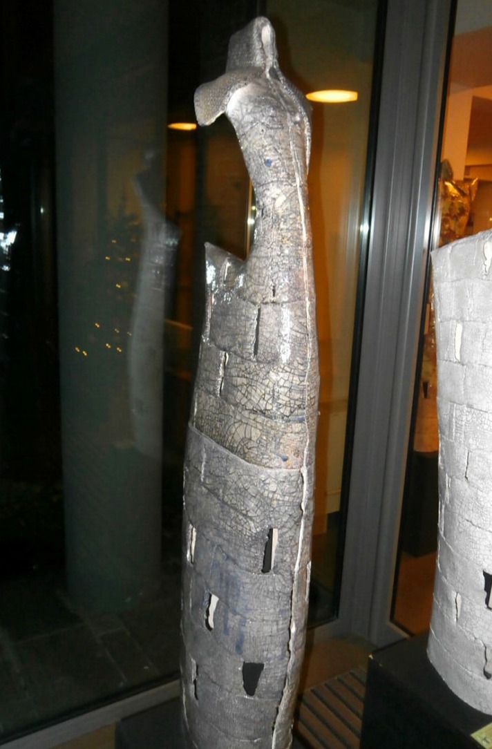 Luc C Martens